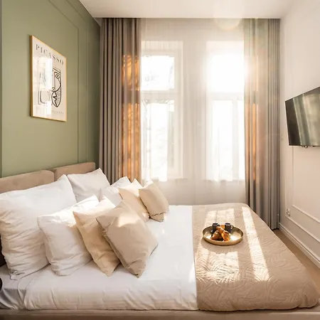 Lovely Toghether In One Offer Groups Families Parking Ac Wifi Jacuzzi 크라쿠프