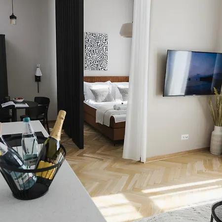Lovely Toghether In One Offer Groups Families Parking Ac Wifi Jacuzzi * Kraków