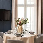 Apartment 6 Toghether In One Offer Groups Families Parking Ac Wifi Jacuzzi *